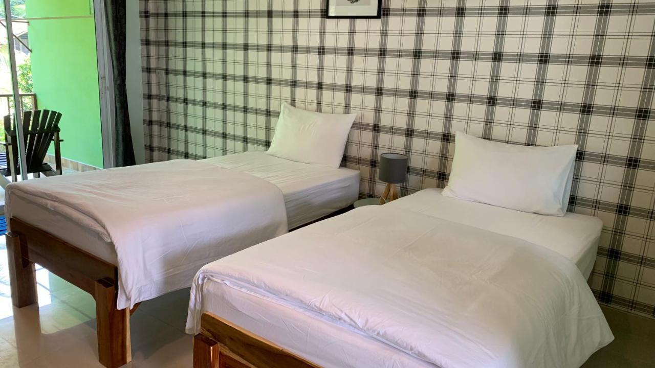 Naisang Hostel Chumphon Eksteriør bilde