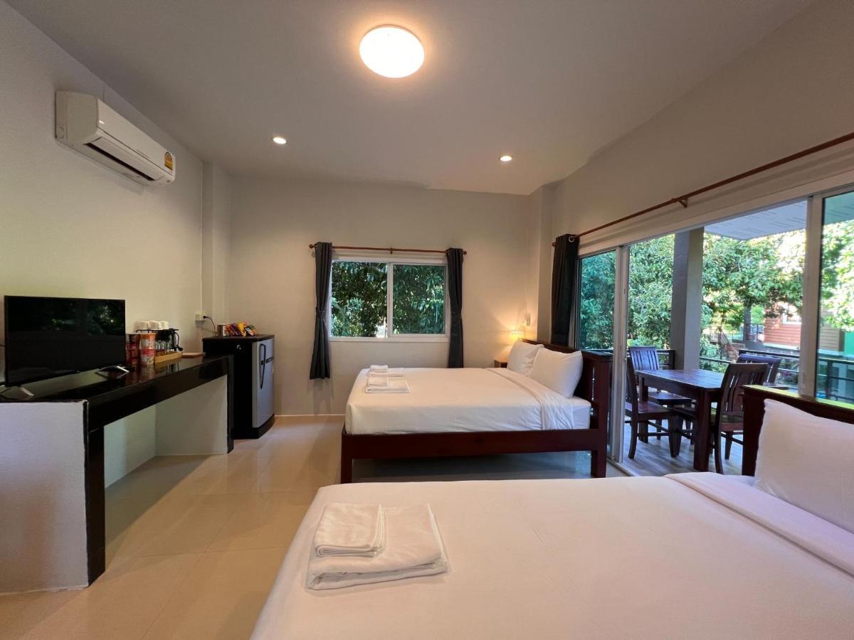 Naisang Hostel Chumphon Eksteriør bilde
