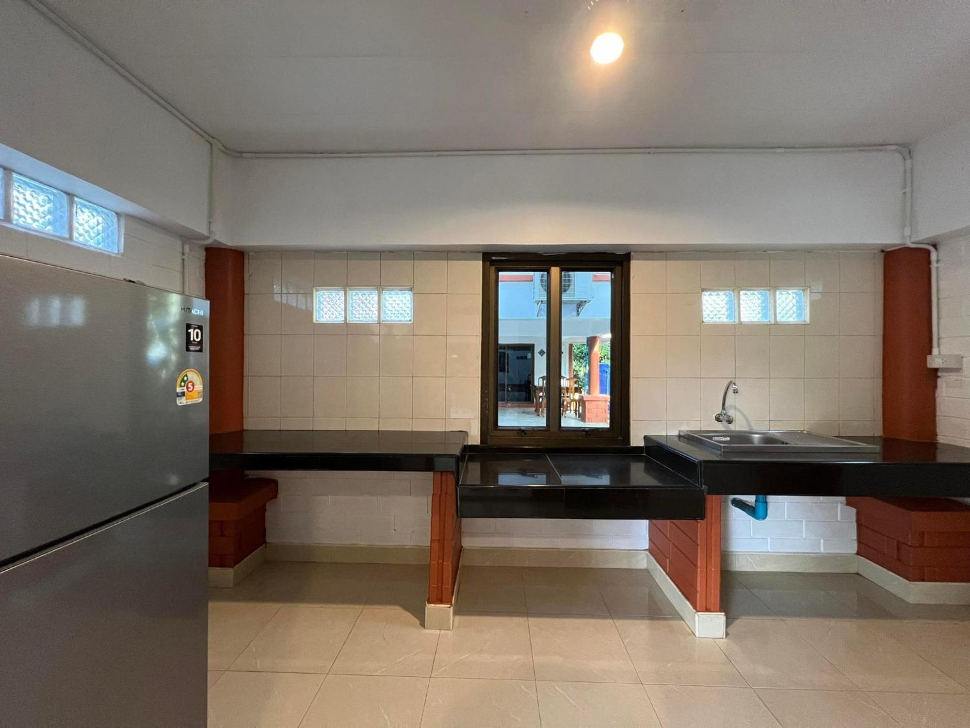 Naisang Hostel Chumphon Eksteriør bilde