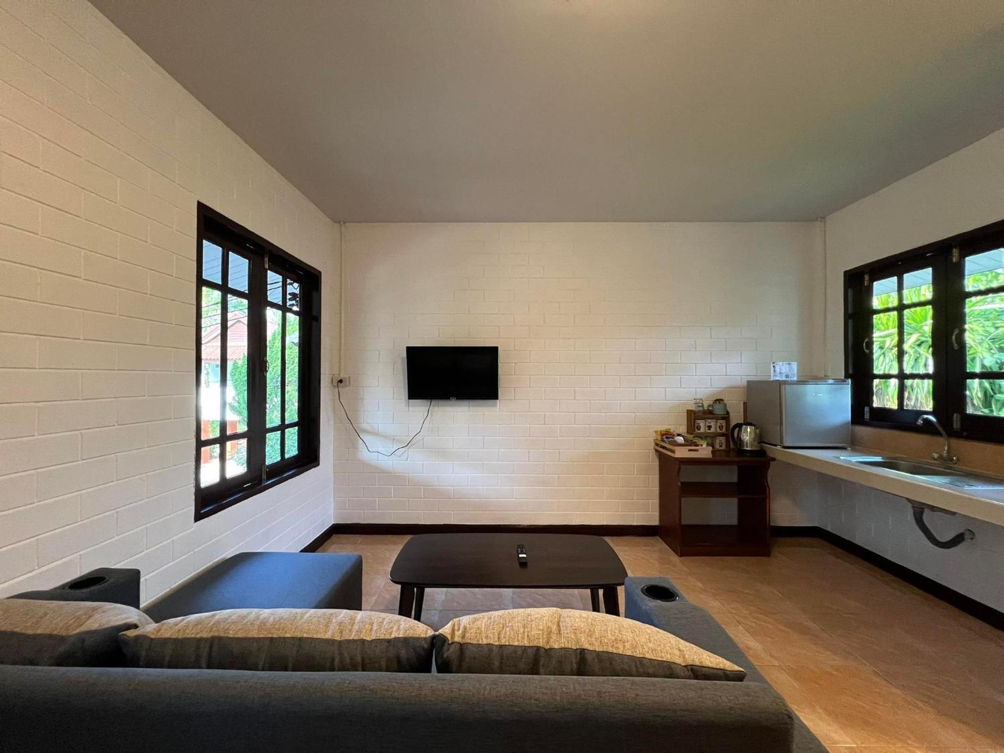 Naisang Hostel Chumphon Eksteriør bilde