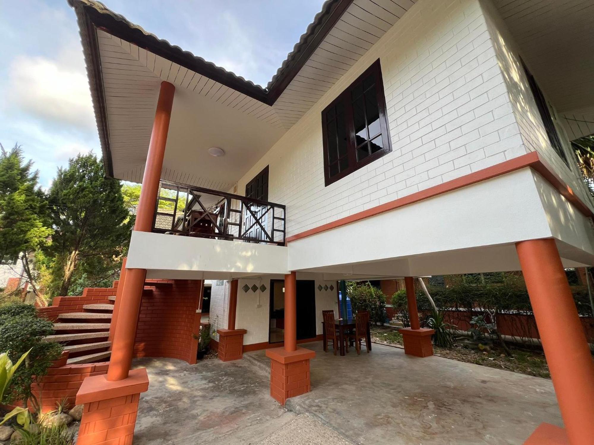 Naisang Hostel Chumphon Eksteriør bilde