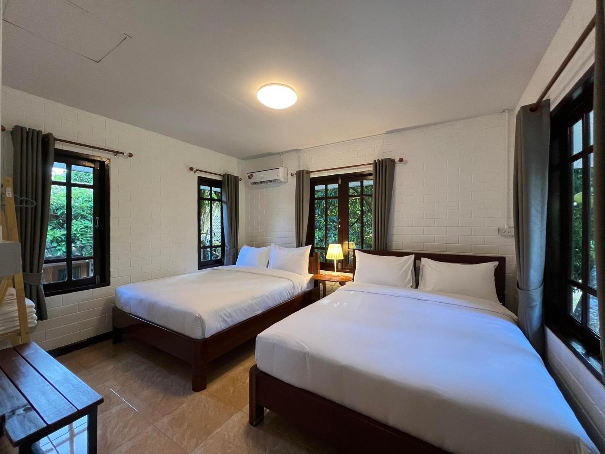 Naisang Hostel Chumphon Eksteriør bilde